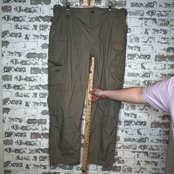 5.11 tactical | mens tan cargo tactical pants - Picture 7 of 9